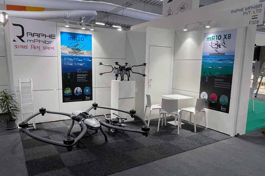 Raphe mPhibr Pavillion. 