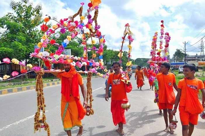 Kanwad Yatra Petition in Supreme Court against QR Code Order.