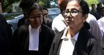 Mamata Banerjee, Former West Bengal CM, appeared as an Advocate before Calcutta High Court.